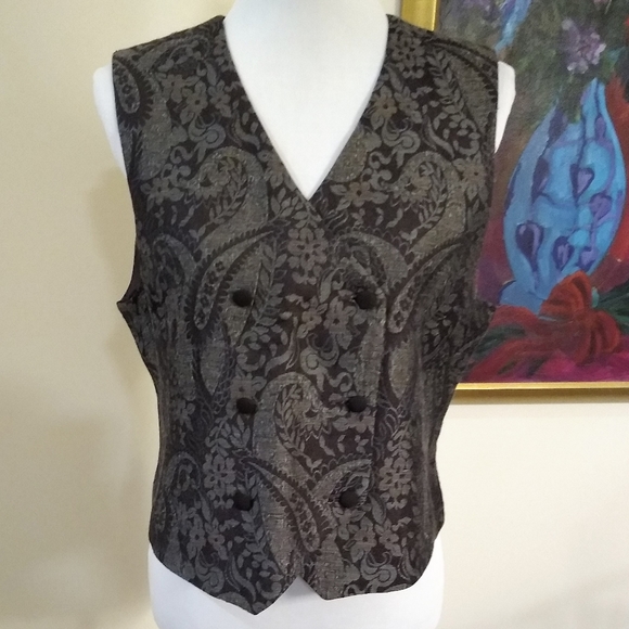 Liz Claiborne Jackets & Blazers - Liz Claiborne Collection paisley vest, size 8P